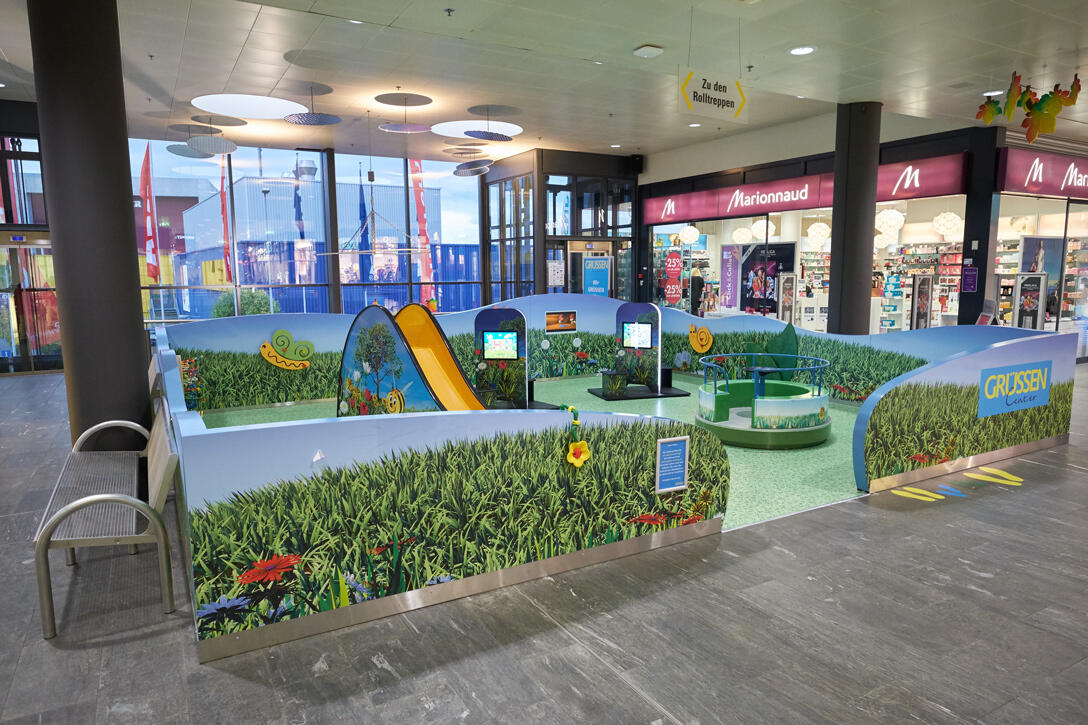 Instore Kids Corner with 2 x play kiosk MyKidsCorner @Grüssen Center Switzerland