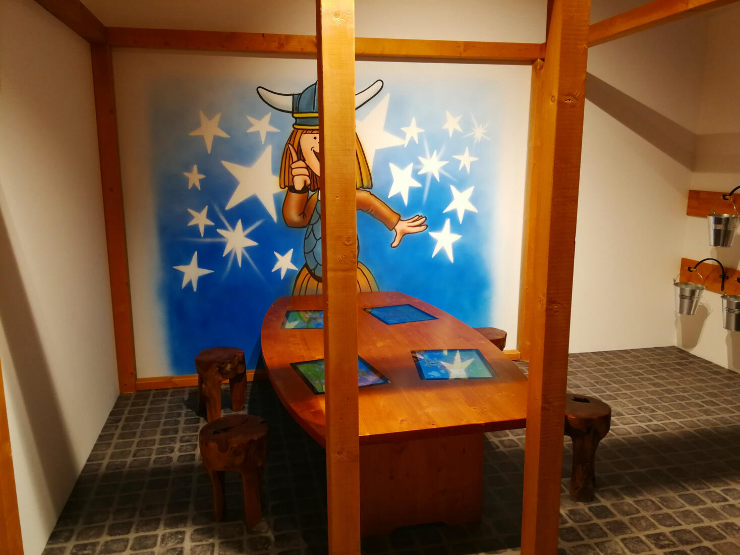 Customized design table (large wooden table including 4 x Magic Screen) @furniture shop Schulenburg Hamburg