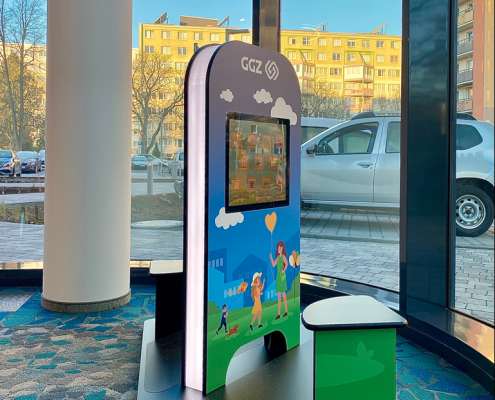 MyKidsCorner deluxe im GGZ Kundencenter Kinderspielecke Kinderterminal MyKidsCorner deluxe Kindercomputer Touchscreen GGZ Kundencenter